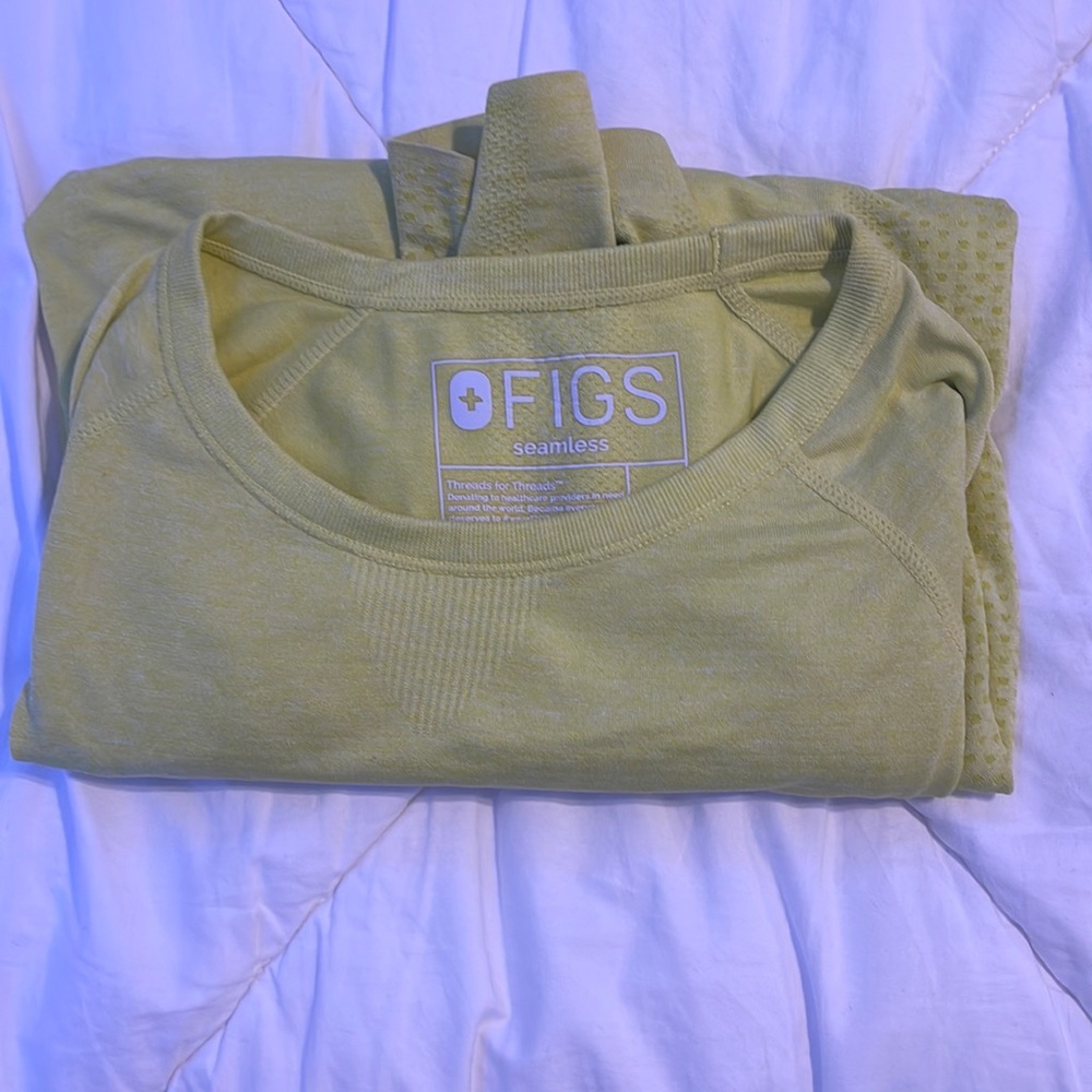 Yellow figs Underscrub